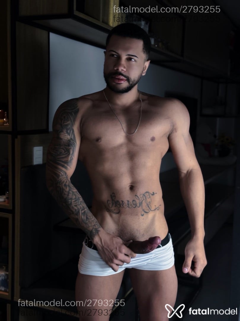 Acompanhante homem morena (o) de olhos castanhos em São Paulo - Baianinho