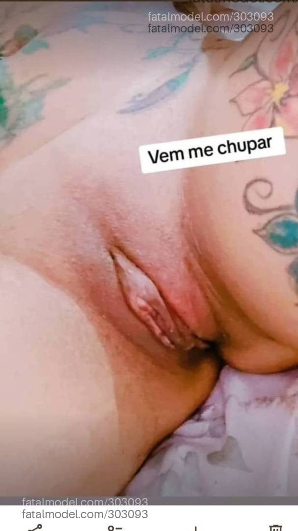 Acompanhante mulher loira (o) de olhos castanhos - DIANA