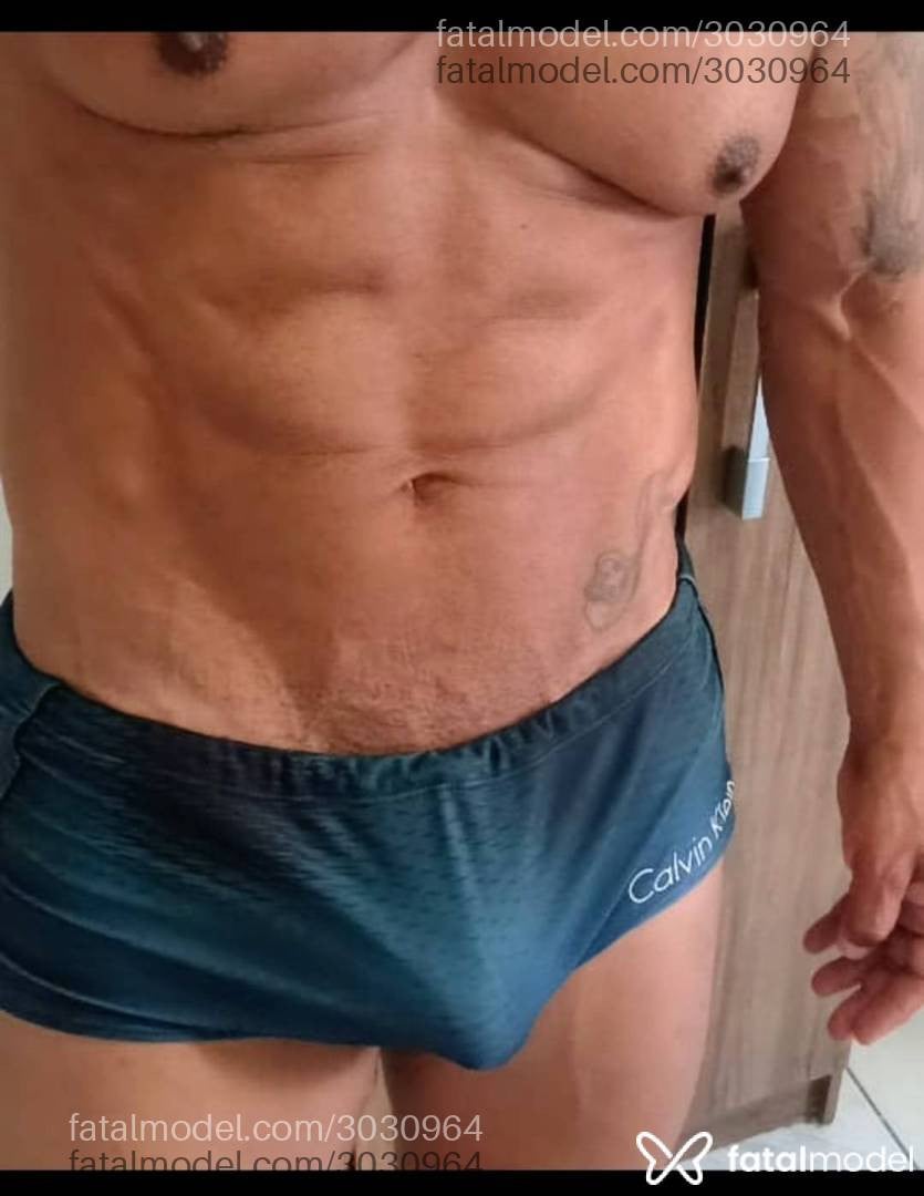 Acompanhante homem morena (o) de olhos pretos em Florianópolis - Arthur Menezes