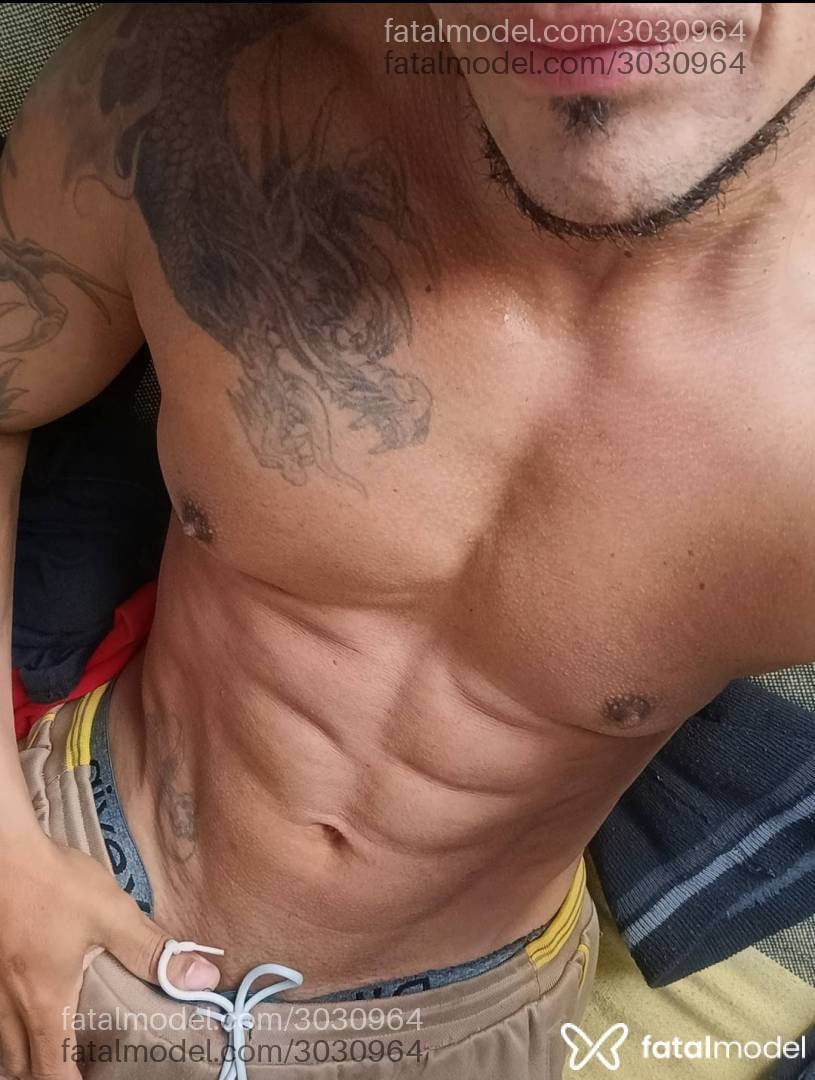 Acompanhante homem morena (o) de olhos pretos em Florianópolis Acompanhante homem morena (o) de olhos pretos em Florianópolis - Arthur Menezes