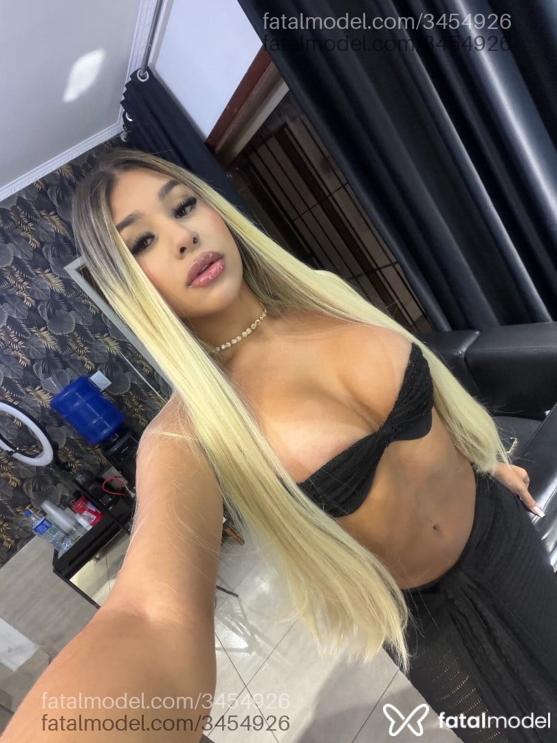 Acompanhante mulher trans loira (o) de olhos castanhos em Santo André - Isabela