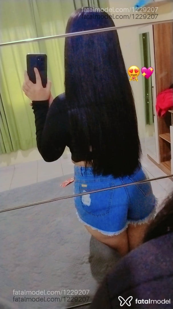 Acompanhante mulher morena (o) de olhos castanhos em Araucária Acompanhante mulher morena (o) de olhos castanhos em Araucária - Mari Mendes