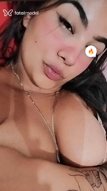 Acompanhante mulher morena (o) de olhos castanhos - Mariazinha Acompanhante mulher morena (o) de olhos castanhos - Mariazinha