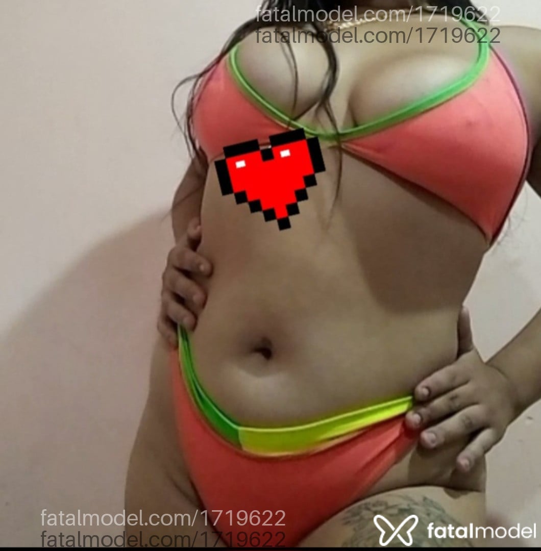 Acompanhante mulher com cabelo castanho de olhos castanhos em Cabo Frio Acompanhante mulher com cabelo castanho de olhos castanhos em Cabo Frio - Penélope