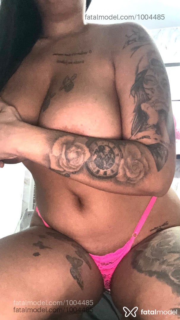 Acompanhante mulher com cabelo castanho de olhos castanhos em Vitória - Letícia Ferraz