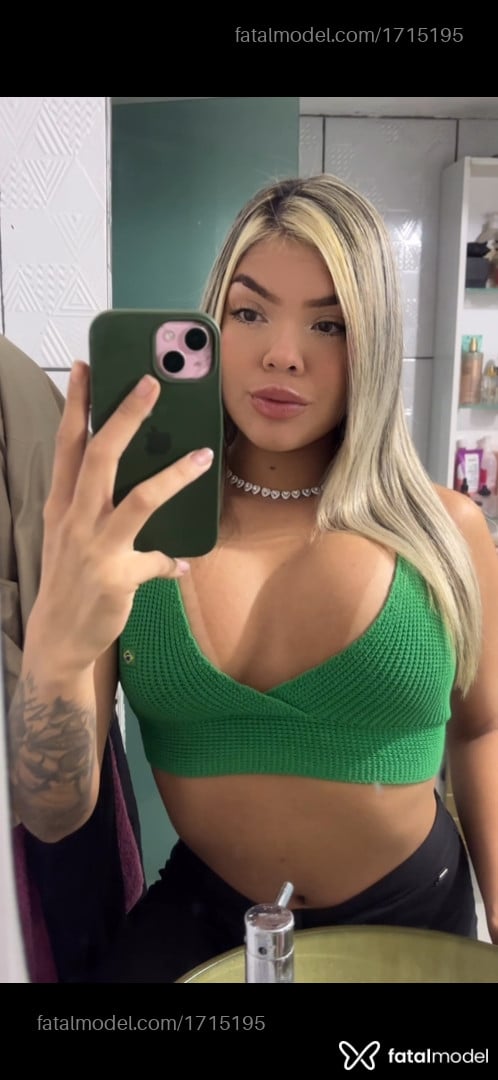 Acompanhante mulher loira (o) de olhos castanhos em São Paulo - Letícia