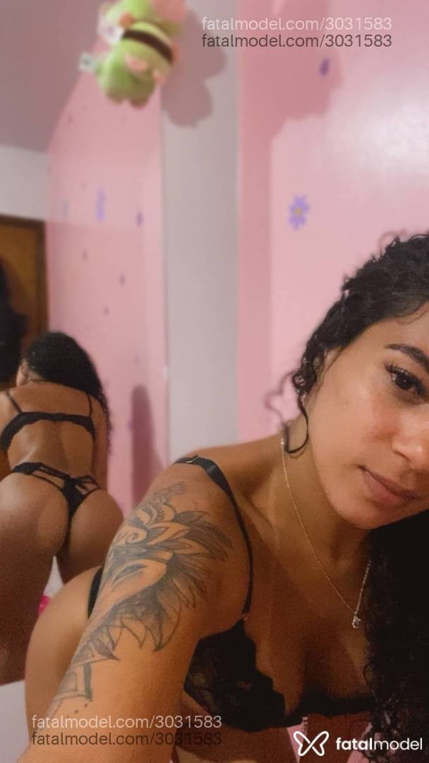 Acompanhante mulher morena (o) de olhos pretos - ágatha