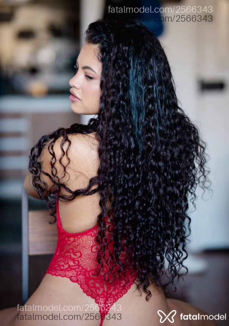 Acompanhante mulher com cabelo castanho de olhos castanhos em Rio de Janeiro - Lari Be