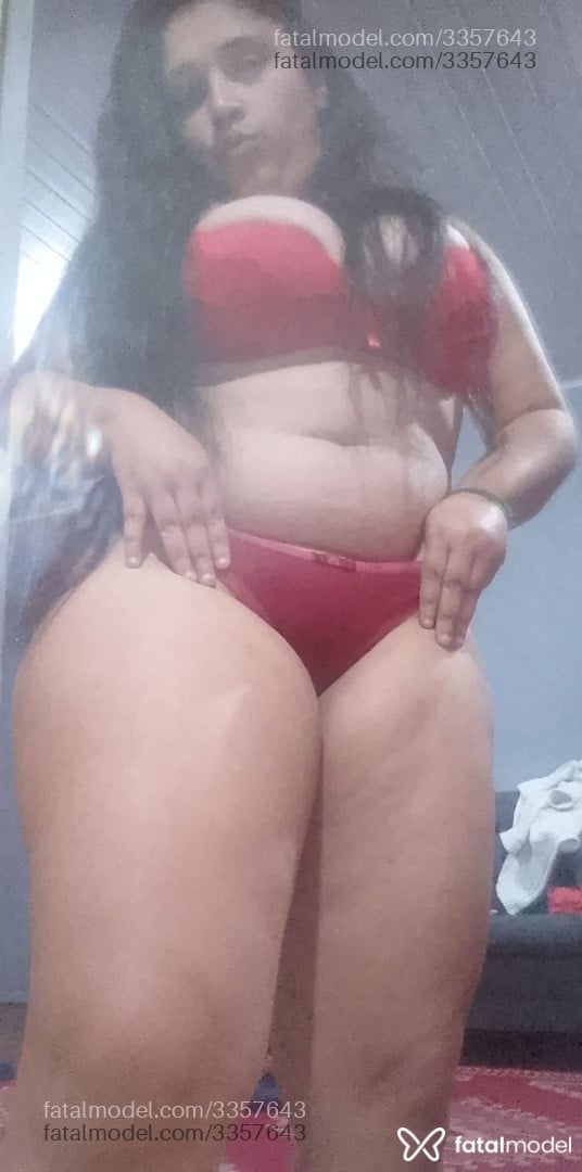 Acompanhante mulher morena (o) de olhos castanhos em Campo Bom - Morena