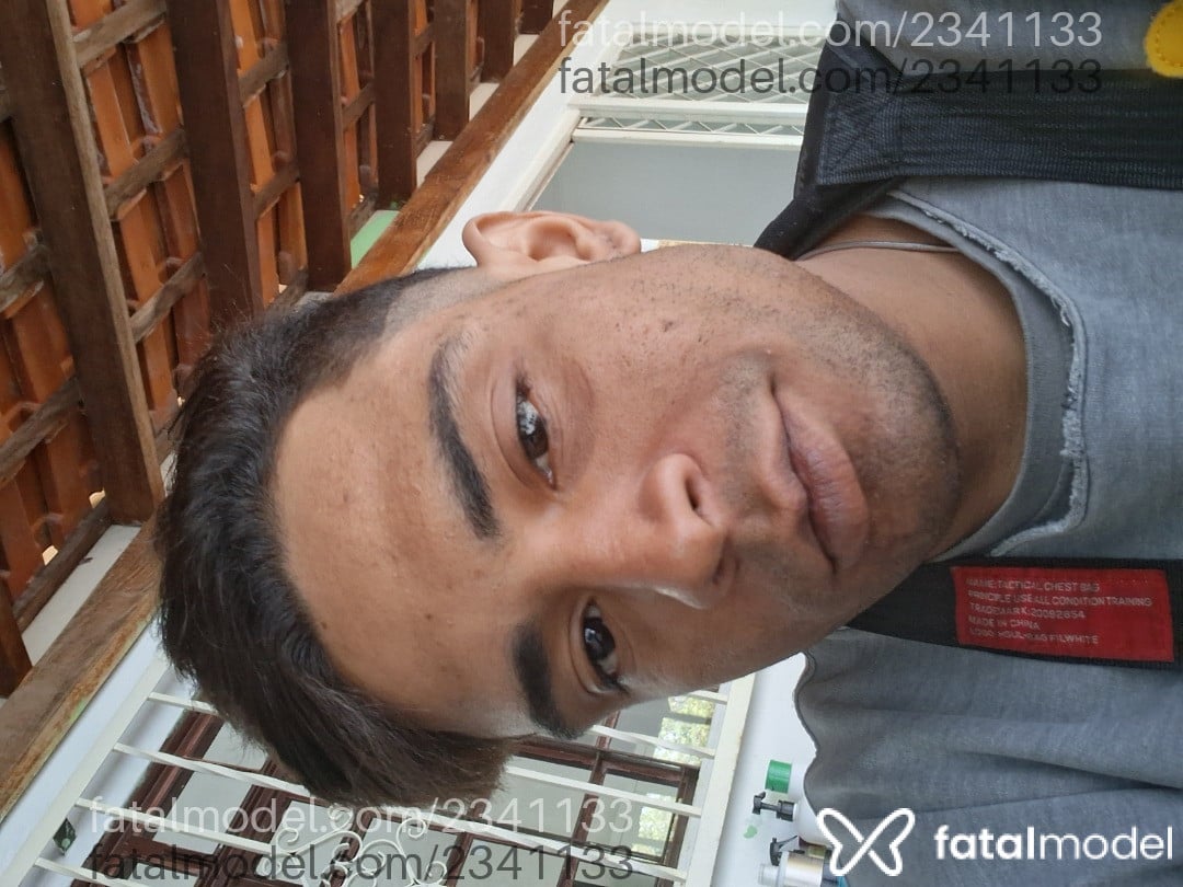 Acompanhante homem com cabelo castanho de olhos castanhos em Rio Claro - João