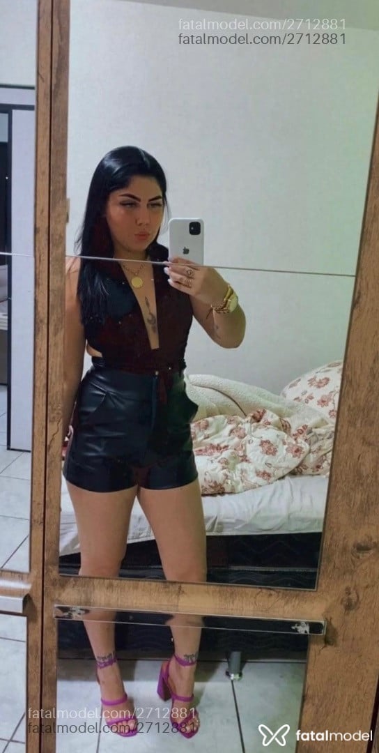 Acompanhante mulher morena (o) de olhos azuis em Rosário do Sul - Alice