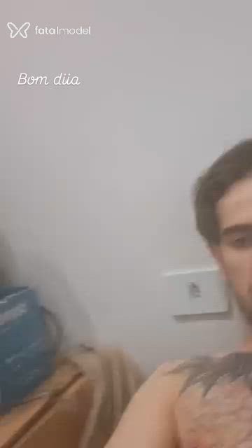Acompanhante homem com cabelo castanho de olhos castanhos em Paranavaí Acompanhante homem com cabelo castanho de olhos castanhos em Paranavaí - Badwolf