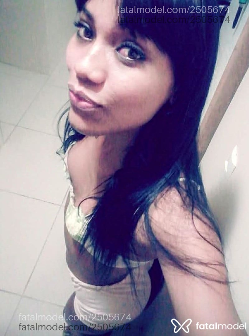 Acompanhante mulher trans morena (o) de olhos castanhos - Tayná Ayla Acompanhante mulher trans morena (o) de olhos castanhos - Tayná Ayla