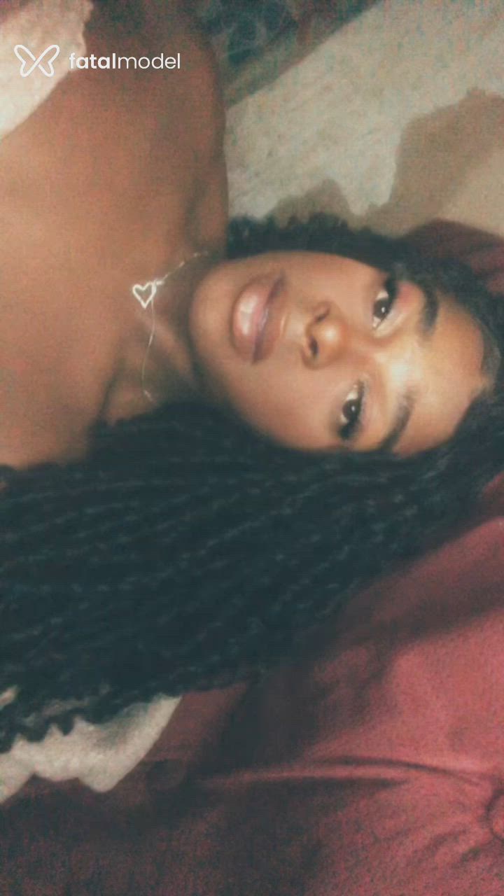 Acompanhante mulher trans com cabelo castanho de olhos mel em Leopoldina Acompanhante mulher trans com cabelo castanho de olhos mel em Leopoldina - Yanaxx