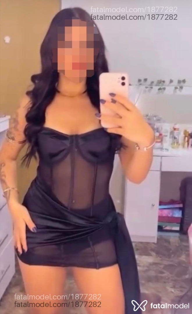 Acompanhante mulher morena (o) de olhos castanhos - Larissa