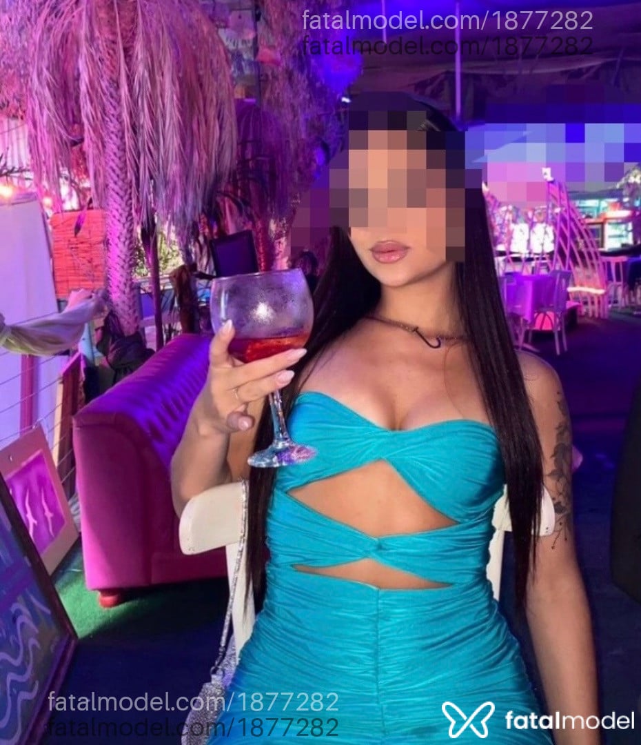 Acompanhante mulher morena (o) de olhos castanhos - Larissa