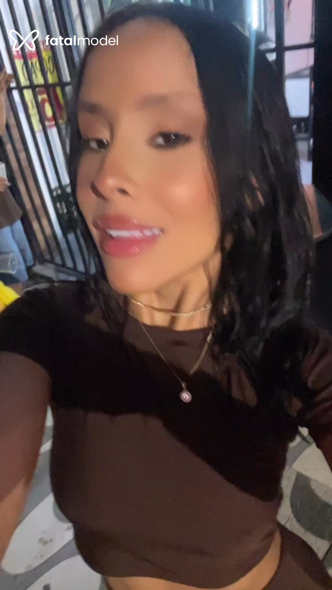 Acompanhante mulher morena (o) de olhos castanhos - Livia Acompanhante mulher morena (o) de olhos castanhos - Livia