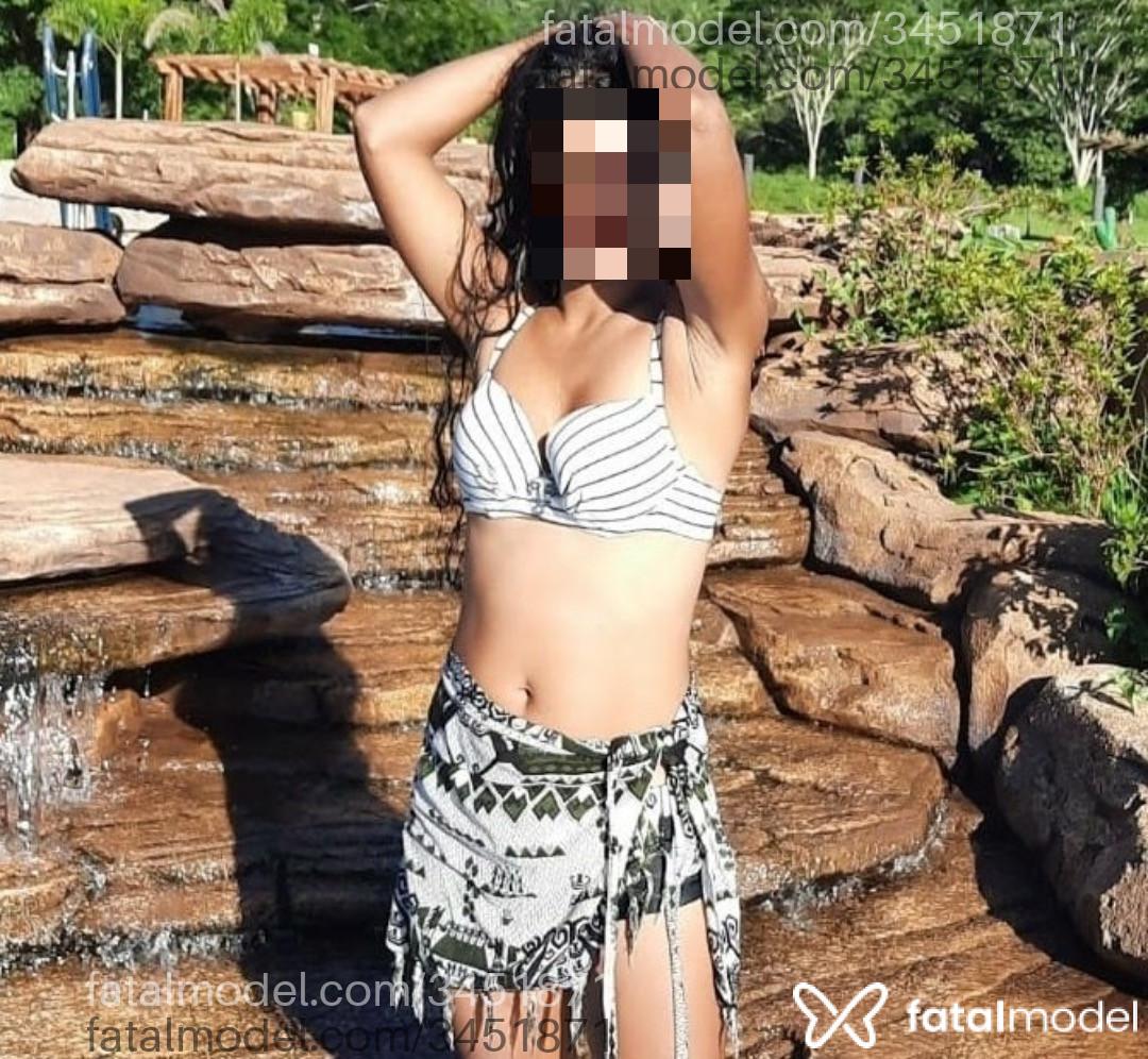 Acompanhante mulher com cabelo castanho de olhos castanhos em Dourados Acompanhante mulher com cabelo castanho de olhos castanhos em Dourados - Mellory