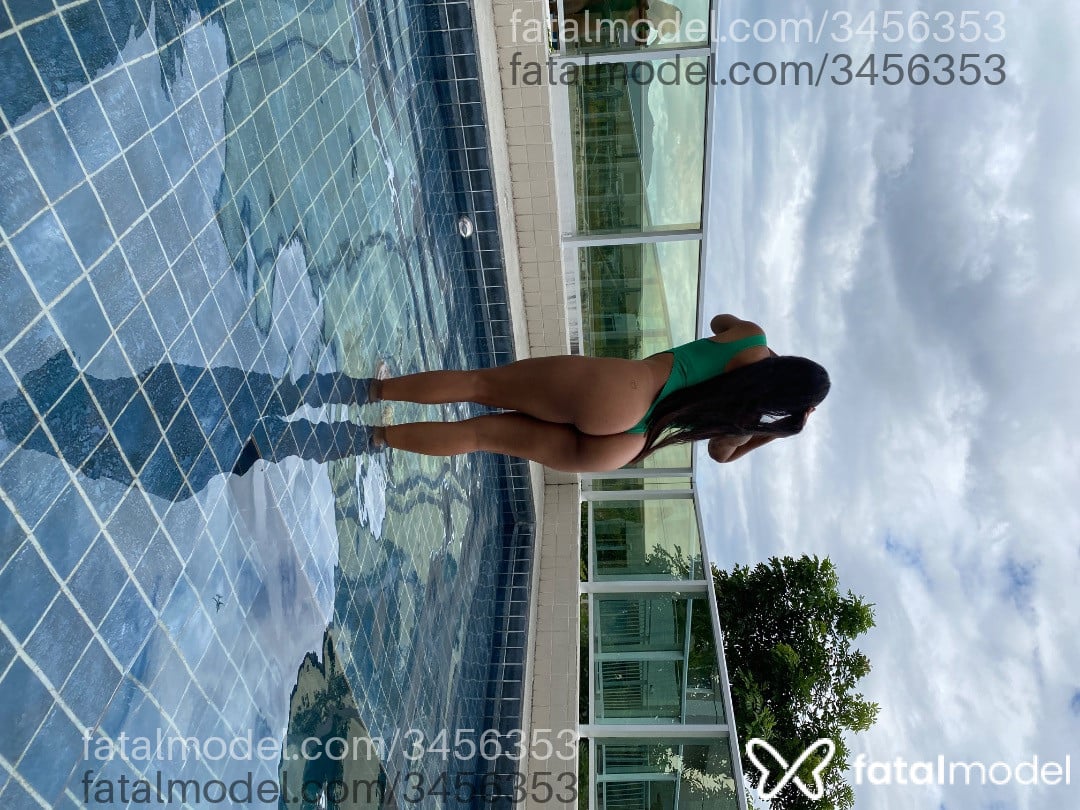 Acompanhante mulher morena (o) de olhos pretos em Fortaleza Acompanhante mulher morena (o) de olhos pretos em Fortaleza - Mary Lacerda