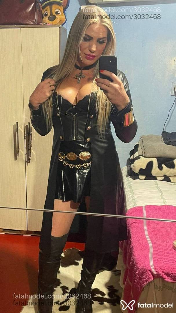 Acompanhante mulher trans loira (o) de olhos verdes em Maringá Acompanhante mulher trans loira (o) de olhos verdes em Maringá - Nicoliee Babydoll