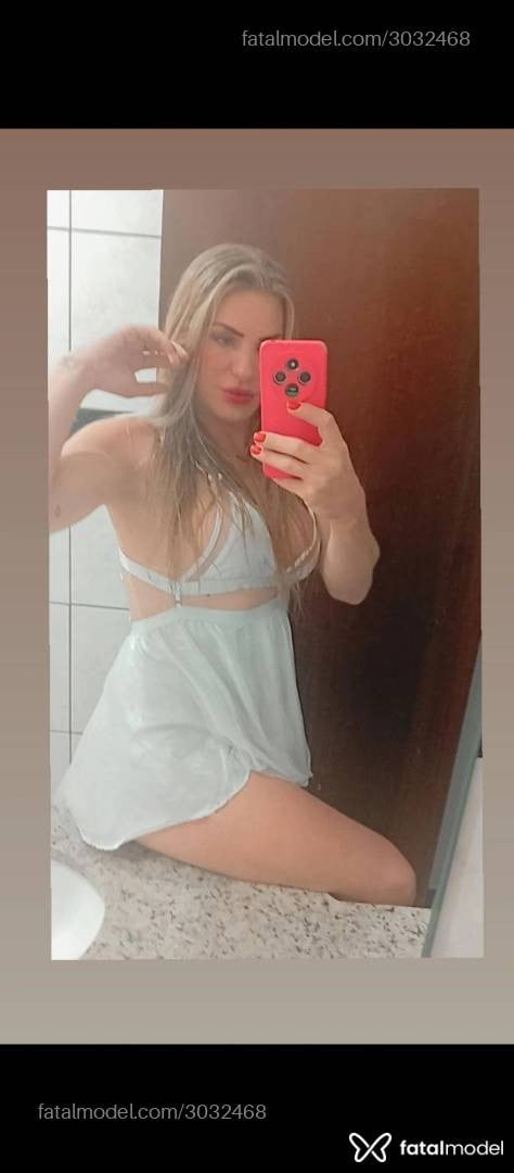 Acompanhante mulher trans loira (o) de olhos verdes em Maringá - Nicoliee Babydoll