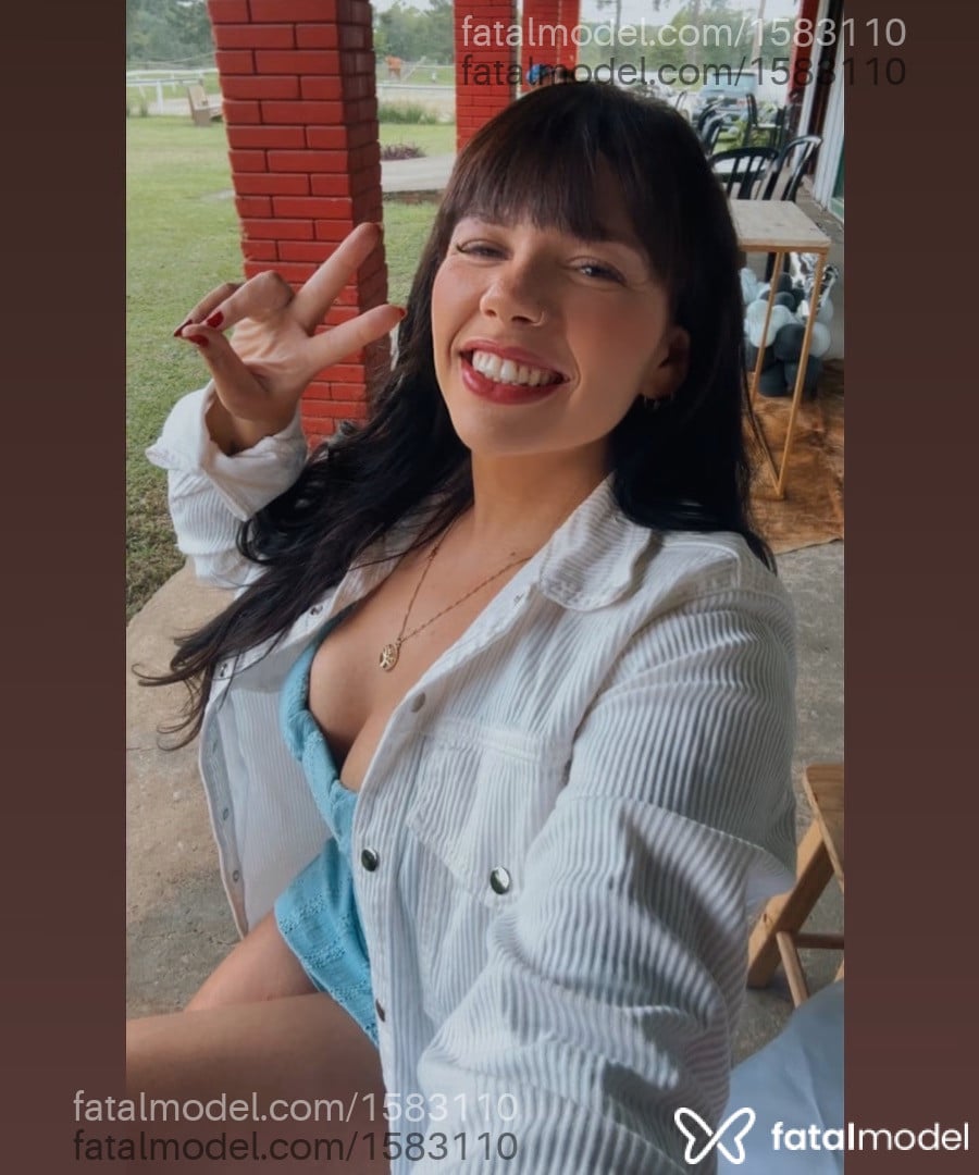 Acompanhante mulher com cabelo castanho de olhos castanhos - Bella Boaventura Acompanhante mulher com cabelo castanho de olhos castanhos - Bella Boaventura