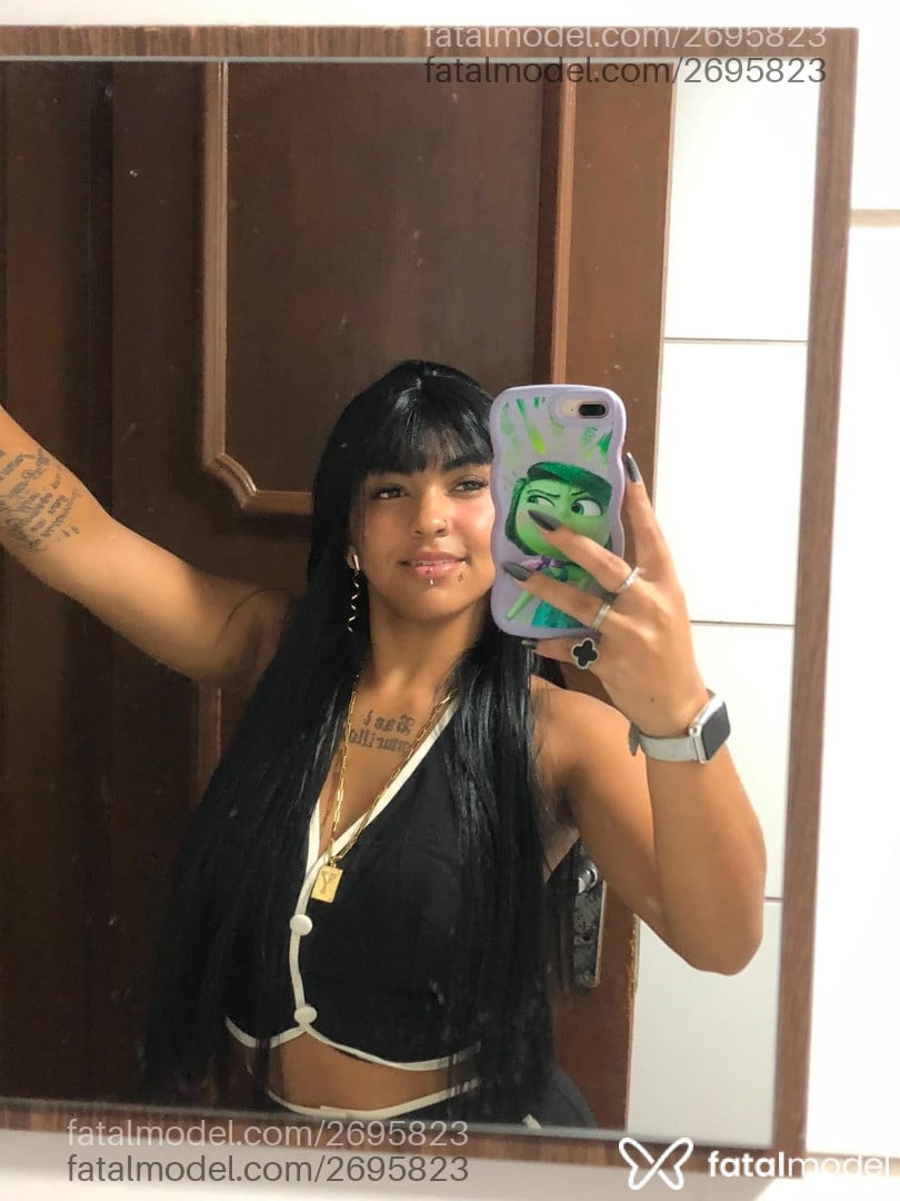 Acompanhante mulher com cabelo castanho de olhos castanhos em Teresópolis Acompanhante mulher com cabelo castanho de olhos castanhos em Teresópolis - índiaa