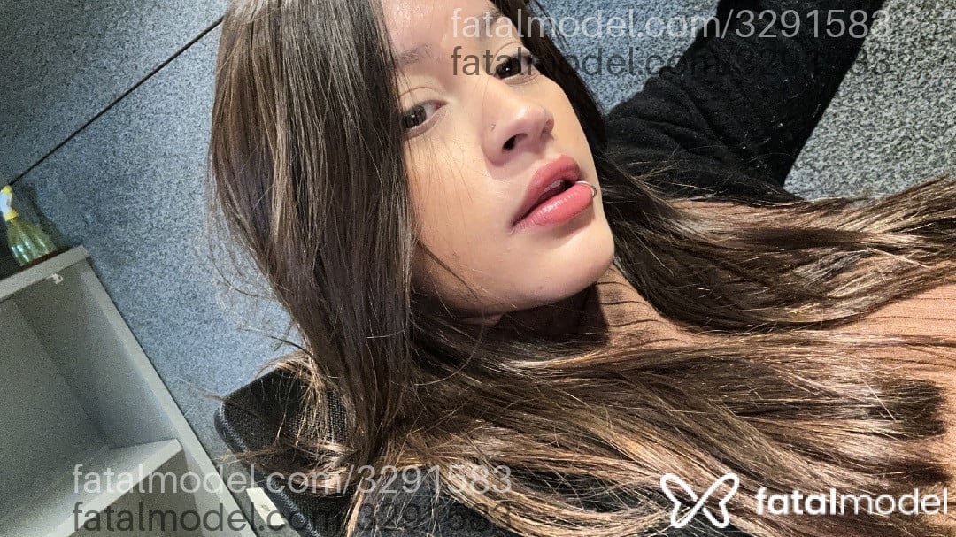 Acompanhante mulher morena (o) de olhos castanhos em São Paulo Acompanhante mulher morena (o) de olhos castanhos em São Paulo - Mila Duarte