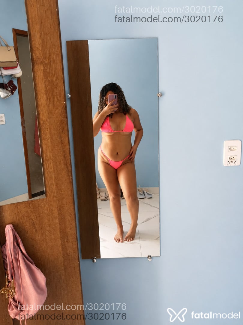 Acompanhante mulher com cabelo castanho de olhos pretos em Parauapebas - Kely Santos