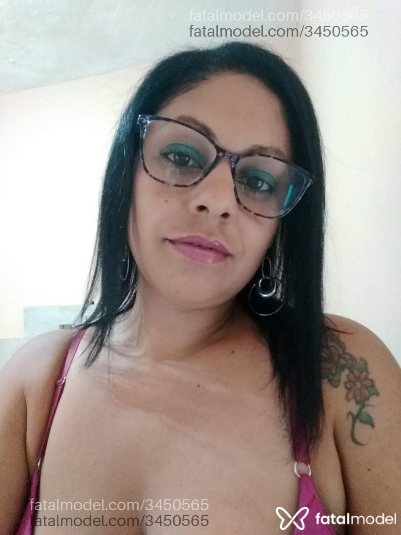 Acompanhante mulher com cabelo castanho de olhos castanhos em Araraquara - Josiane