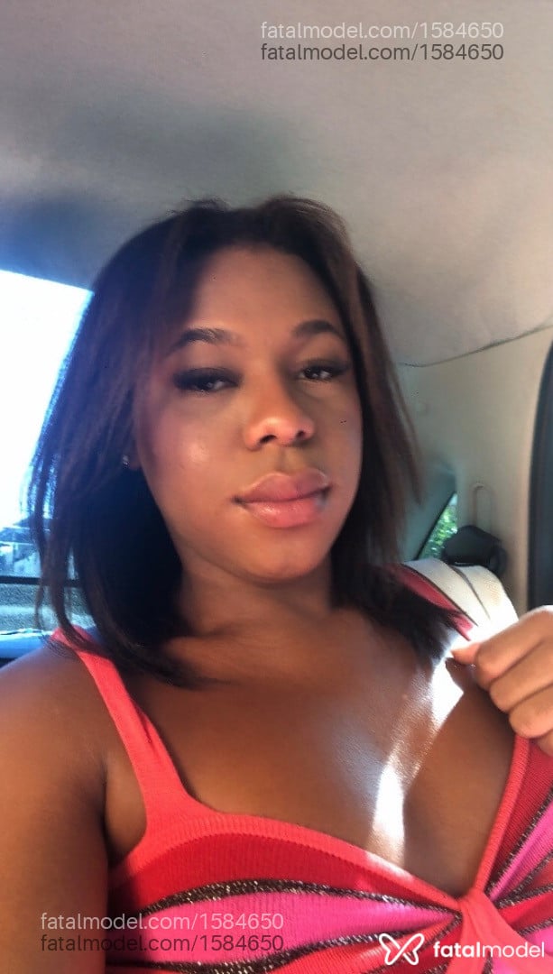 Acompanhante mulher trans morena (o) de olhos pretos em Barra Mansa Acompanhante mulher trans morena (o) de olhos pretos em Barra Mansa - rayssa
