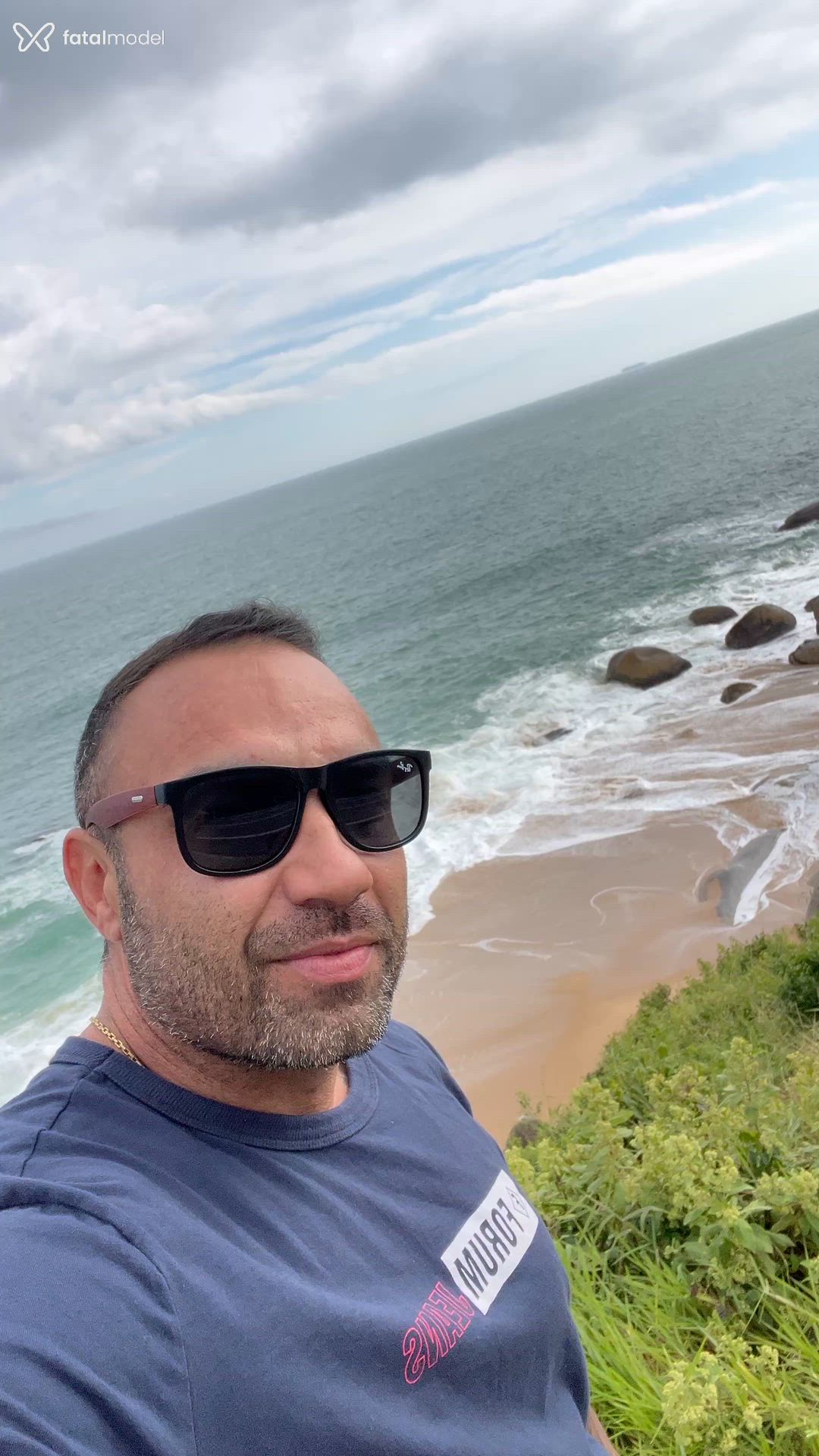 Acompanhante homem morena (o) de olhos castanhos - Rafinha