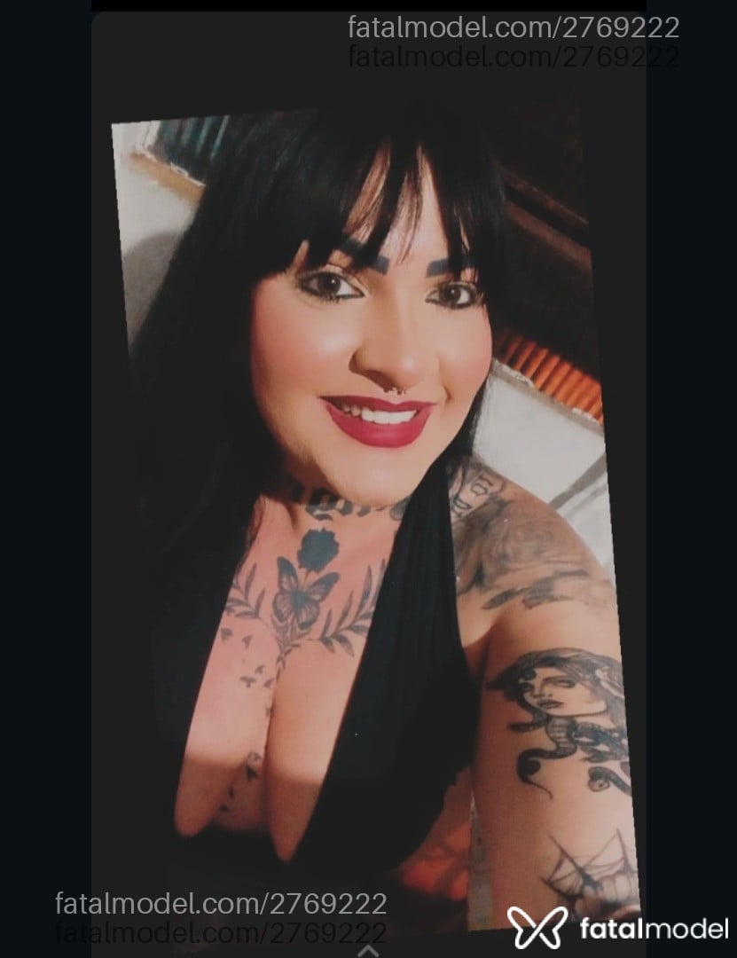 Acompanhante mulher trans morena (o) de olhos castanhos em Nova Esperança Acompanhante mulher trans morena (o) de olhos castanhos em Nova Esperança - Thabata