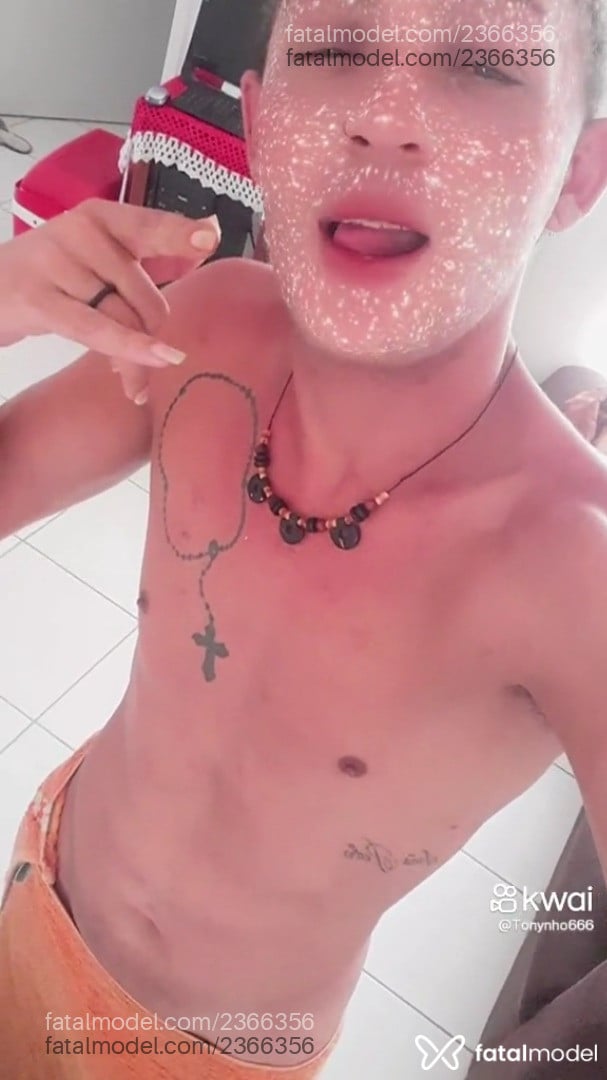 Acompanhante homem com cabelo castanho de olhos castanhos em Paulo Afonso Acompanhante homem com cabelo castanho de olhos castanhos em Paulo Afonso - Sttanlley