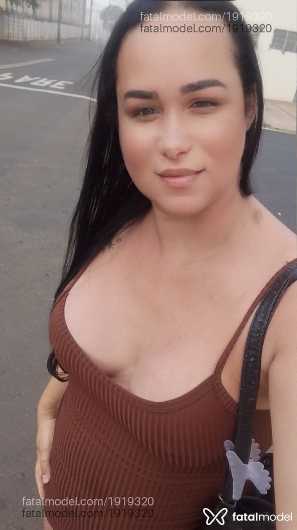 Acompanhante mulher trans morena (o) de olhos verdes em São Carlos Acompanhante mulher trans morena (o) de olhos verdes em São Carlos - camila Rocha