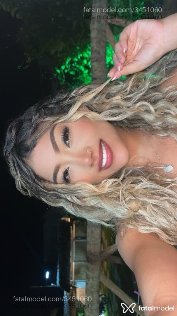 Acompanhante mulher loira (o) de olhos castanhos em Maceió - Melyssa Fonseca