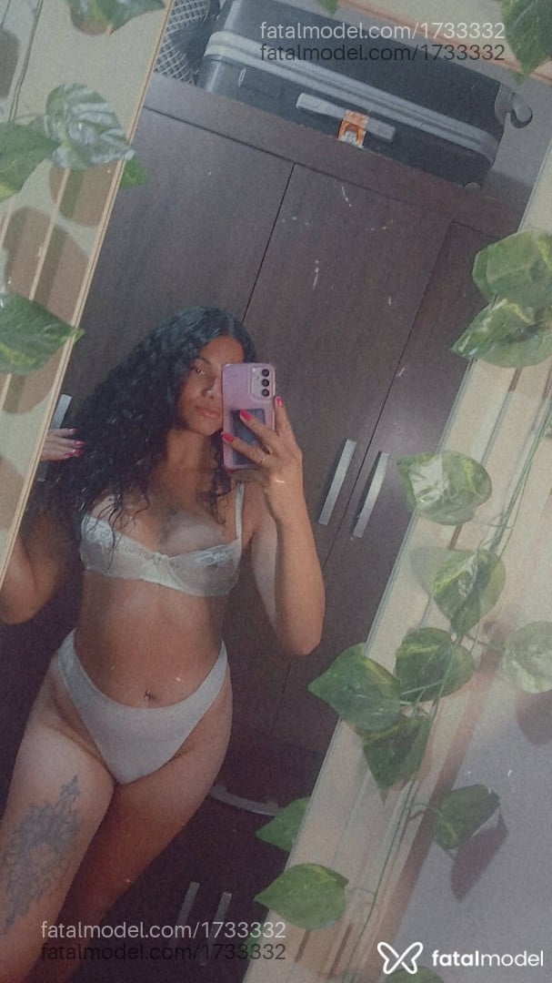 Acompanhante mulher trans morena (o) de olhos mel em Piraju Acompanhante mulher trans morena (o) de olhos mel em Piraju - MORENA