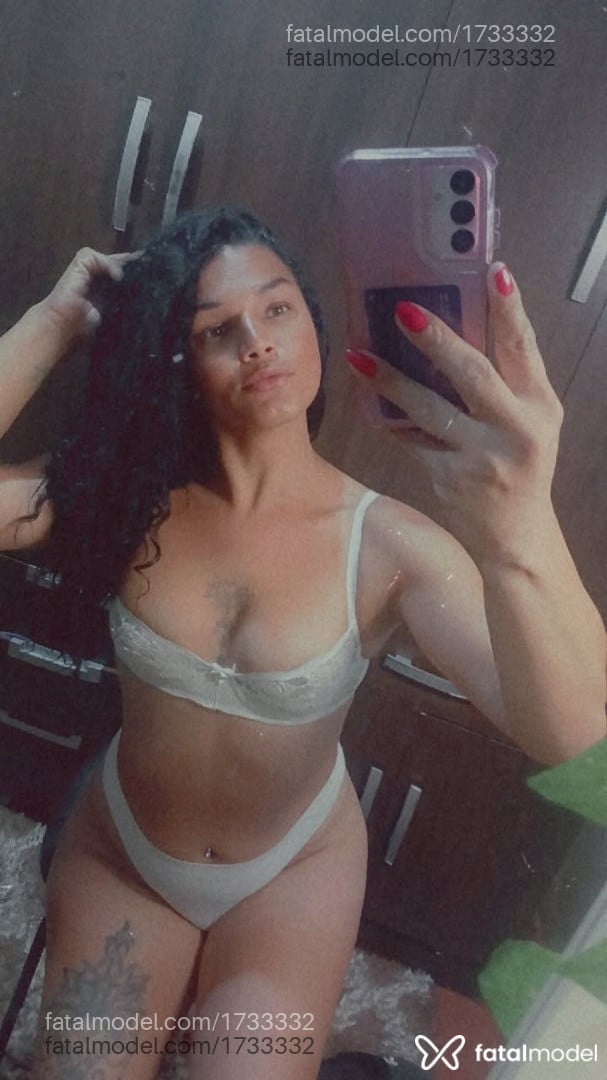 Acompanhante mulher trans morena (o) de olhos mel em Piraju Acompanhante mulher trans morena (o) de olhos mel em Piraju - MORENA