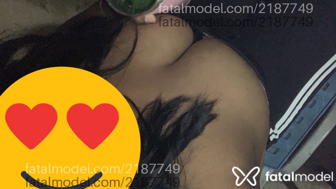 Acompanhante mulher morena (o) de olhos verdes em São Carlos Acompanhante mulher morena (o) de olhos verdes em São Carlos - íris Helena
