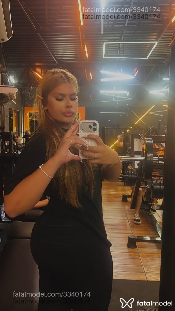 Acompanhante mulher trans loira (o) de olhos mel em Virtual - Vitória kelly