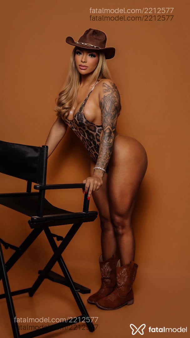 Acompanhante mulher loira (o) de olhos castanhos em Rio de Janeiro - Tatiane Bellini