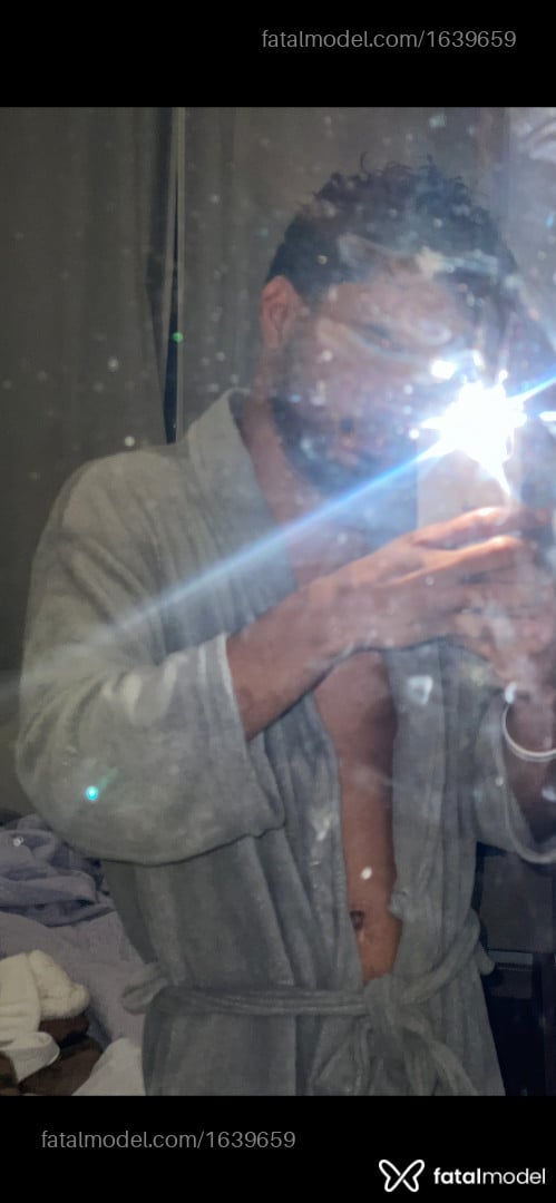 Acompanhante homem morena (o) de olhos pretos em Palhoça - Lucas