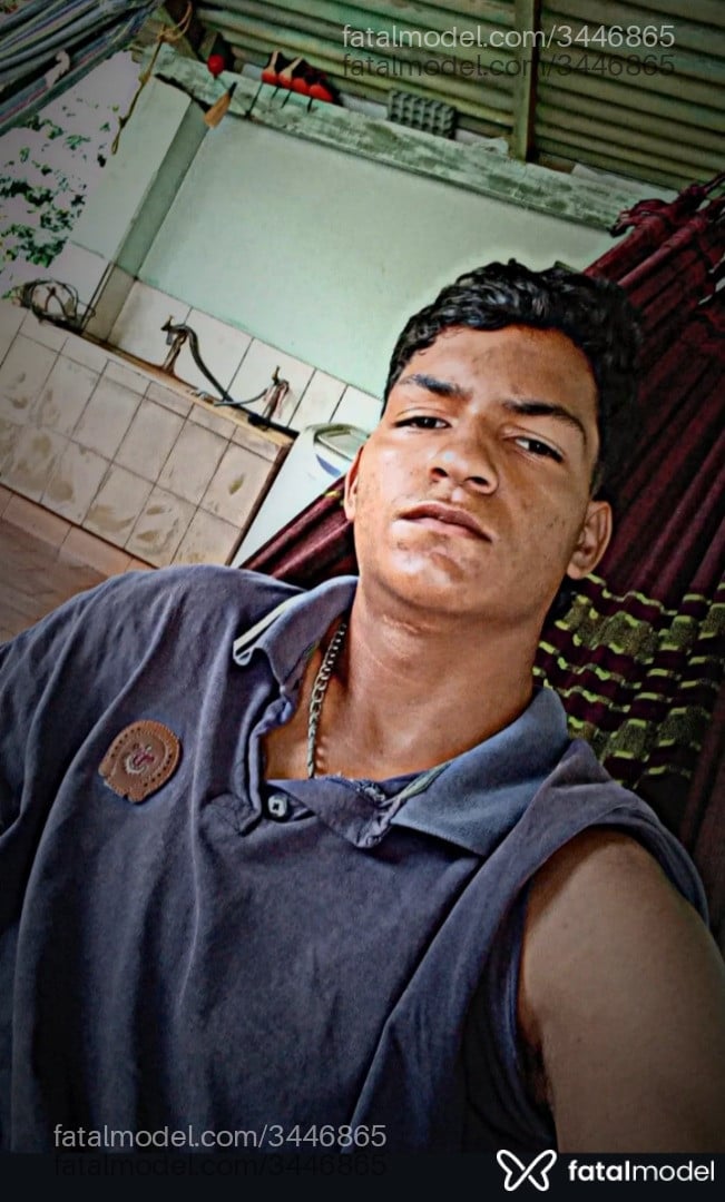 Acompanhante homem morena (o) de olhos castanhos em Jataí - Neguin