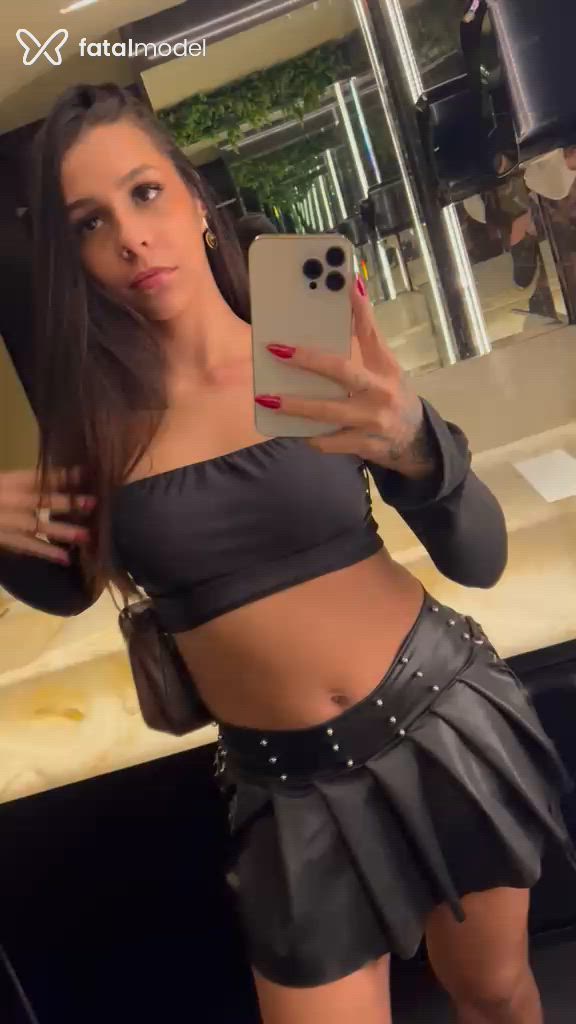 Acompanhante mulher morena (o) de olhos castanhos - ágatha