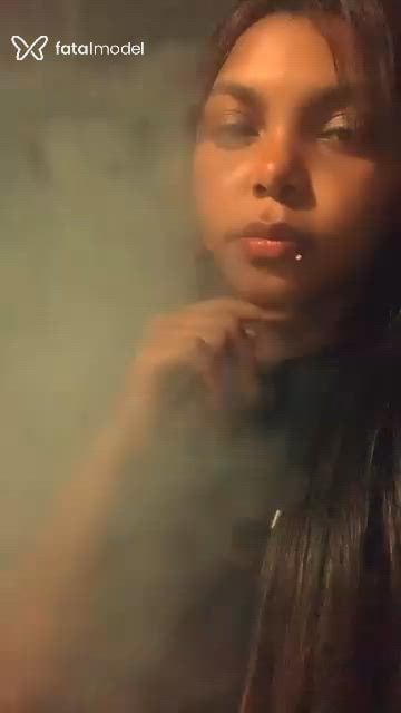 Acompanhante mulher com cabelo castanho de olhos castanhos em Mauá Acompanhante mulher com cabelo castanho de olhos castanhos em Mauá - Tayná