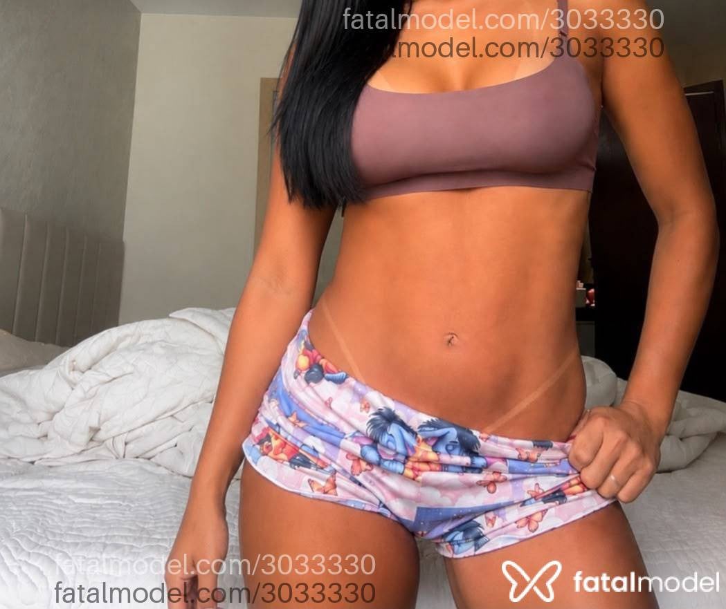 Acompanhante mulher morena (o) de olhos mel - Júlia