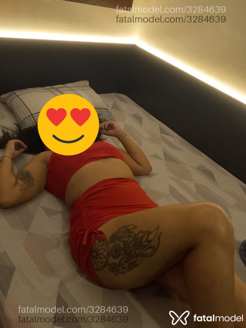 Acompanhante mulher morena (o) de olhos pretos - Bruna Acompanhante mulher morena (o) de olhos pretos - Bruna