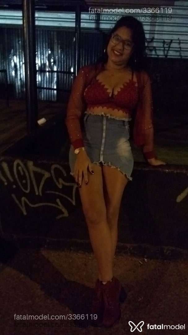 Acompanhante mulher morena (o) de olhos pretos em Gravataí Acompanhante mulher morena (o) de olhos pretos em Gravataí - Rebecaa