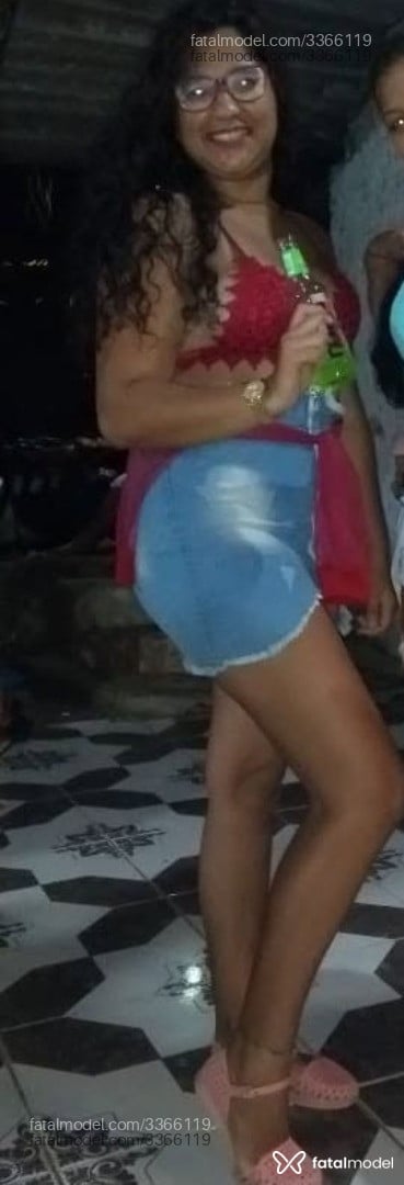 Acompanhante mulher morena (o) de olhos pretos em Gravataí Acompanhante mulher morena (o) de olhos pretos em Gravataí - Rebecaa
