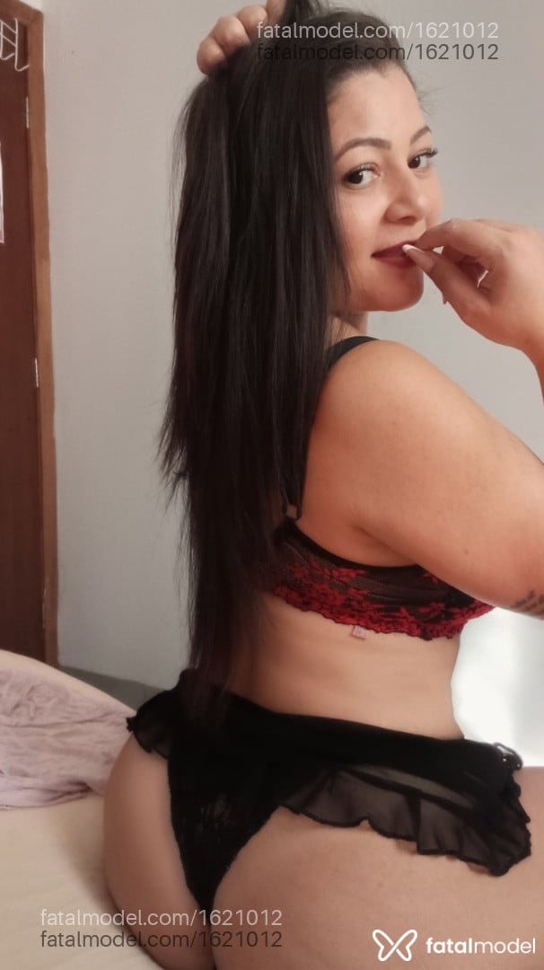 Acompanhante mulher com cabelo castanho de olhos castanhos - Maria Natasha